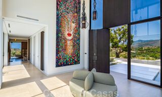 Fenomenal villa de lujo contemporánea en venta, directamente en el campo de golf con vistas al mar en un resort de golf en Marbella - Benahavis 43984 