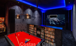 Fenomenal villa de lujo contemporánea en venta, directamente en el campo de golf con vistas al mar en un resort de golf en Marbella - Benahavis 43987 