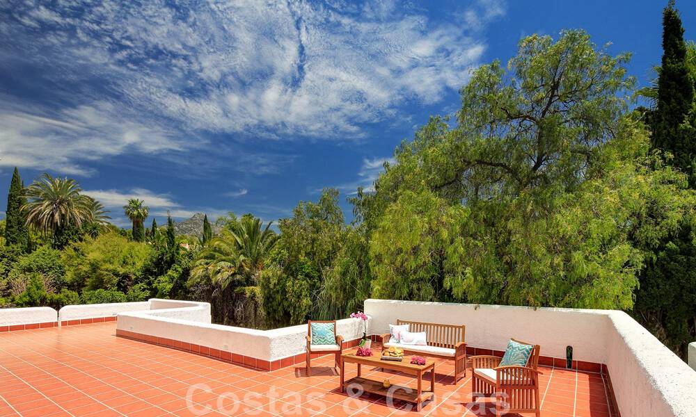 Única, villa de lujo andaluza en venta en una ubicación muy solicitada en Nueva Andalucía en Marbella 44469
