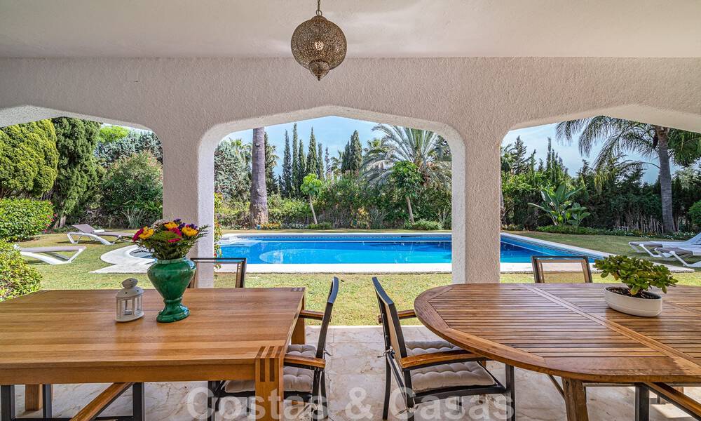 Única, villa de lujo andaluza en venta en una ubicación muy solicitada en Nueva Andalucía en Marbella 44483