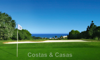 Nuevos apartamentos contemporáneos de lujo en venta con vistas al mar a poca distancia de la playa en Casares, Costa del Sol 44504 