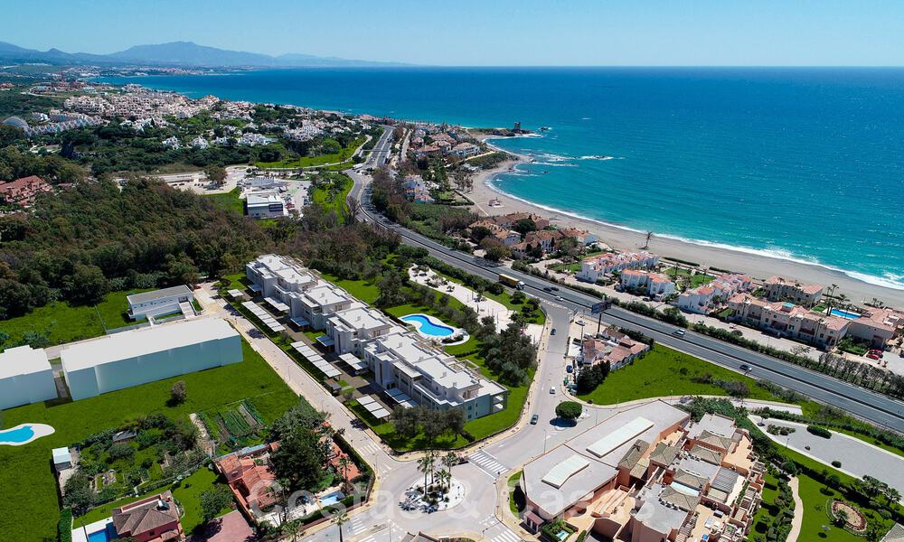 Nuevos apartamentos contemporáneos de lujo en venta con vistas al mar a poca distancia de la playa en Casares, Costa del Sol 44506