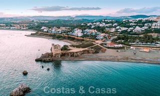 Nuevos apartamentos contemporáneos de lujo en venta con vistas al mar a poca distancia de la playa en Casares, Costa del Sol 44522 