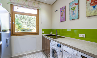 Se vende villa de carácter en una arquitectura contemporánea andaluza, rodeada de campos de golf en un resort de golf de 5 estrellas en Marbella - Benahavis 44879 