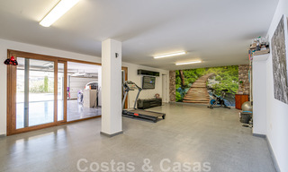 Se vende villa de carácter en una arquitectura contemporánea andaluza, rodeada de campos de golf en un resort de golf de 5 estrellas en Marbella - Benahavis 44892 