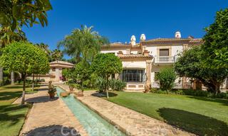 Majestuosa villa de lujo en venta con vistas panorámicas al mar en la exclusiva comunidad de Sierra Blanca en la Milla de Oro de Marbella 44761 