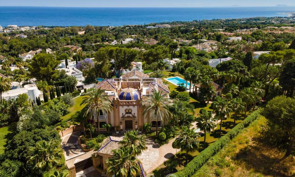 Majestuosa villa de lujo en venta con vistas panorámicas al mar en la exclusiva comunidad de Sierra Blanca en la Milla de Oro de Marbella 44762