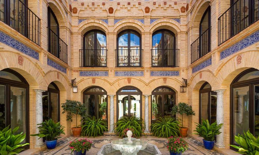 Majestuosa villa de lujo en venta con vistas panorámicas al mar en la exclusiva comunidad de Sierra Blanca en la Milla de Oro de Marbella 44774
