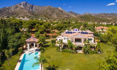 Majestuosa villa de lujo en venta con vistas panorámicas al mar en la exclusiva comunidad de Sierra Blanca en la Milla de Oro de Marbella 44776