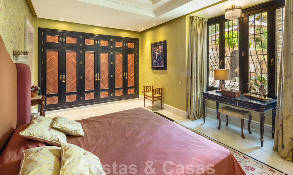 Majestuosa villa de lujo en venta con vistas panorámicas al mar en la exclusiva comunidad de Sierra Blanca en la Milla de Oro de Marbella 44781