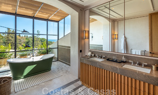 Se vende magistral villa de diseño en una de las zonas más deseadas de la Milla de Oro de Marbella con vistas al mar 45965 