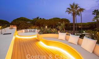 Villa andaluza modernista en venta con vistas panorámicas, cerca de la playa, en la Milla de Oro de Marbella 44931 