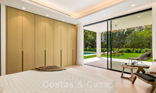 Villa de diseño español en venta, a pasos del campo de golf en Marbella - Benahavis 45457 