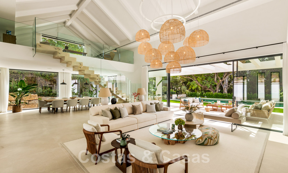Villa de diseño español en venta, a pasos del campo de golf en Marbella - Benahavis 45459