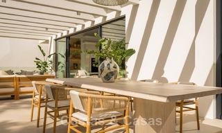 Villa de diseño español en venta, a pasos del campo de golf en Marbella - Benahavis 45494 