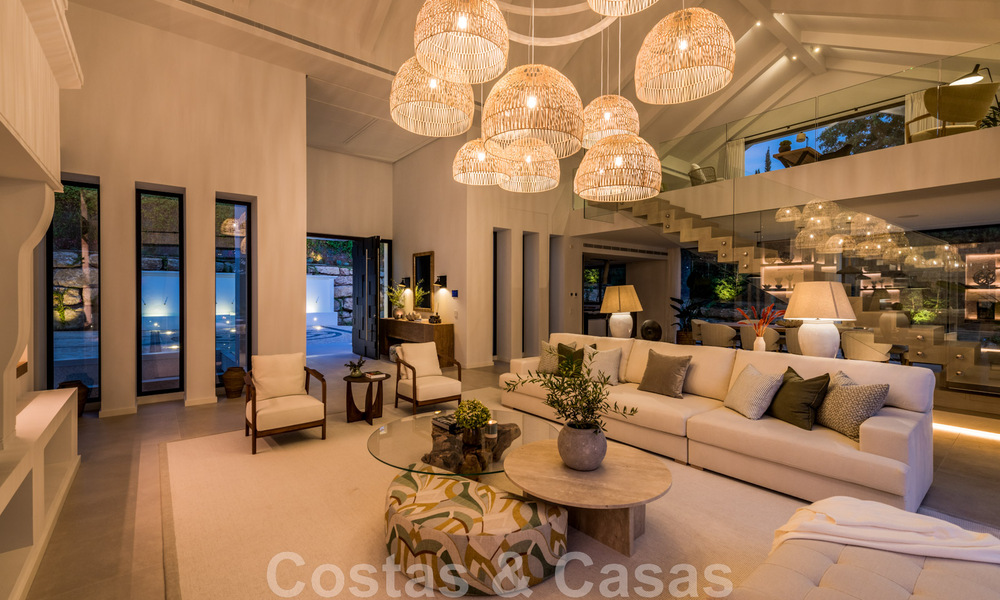 Villa de diseño español en venta, a pasos del campo de golf en Marbella - Benahavis 45505