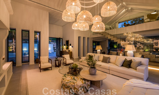 Villa de diseño español en venta, a pasos del campo de golf en Marbella - Benahavis 45505 