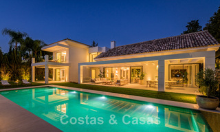 Villa de diseño español en venta, a pasos del campo de golf en Marbella - Benahavis 45515 