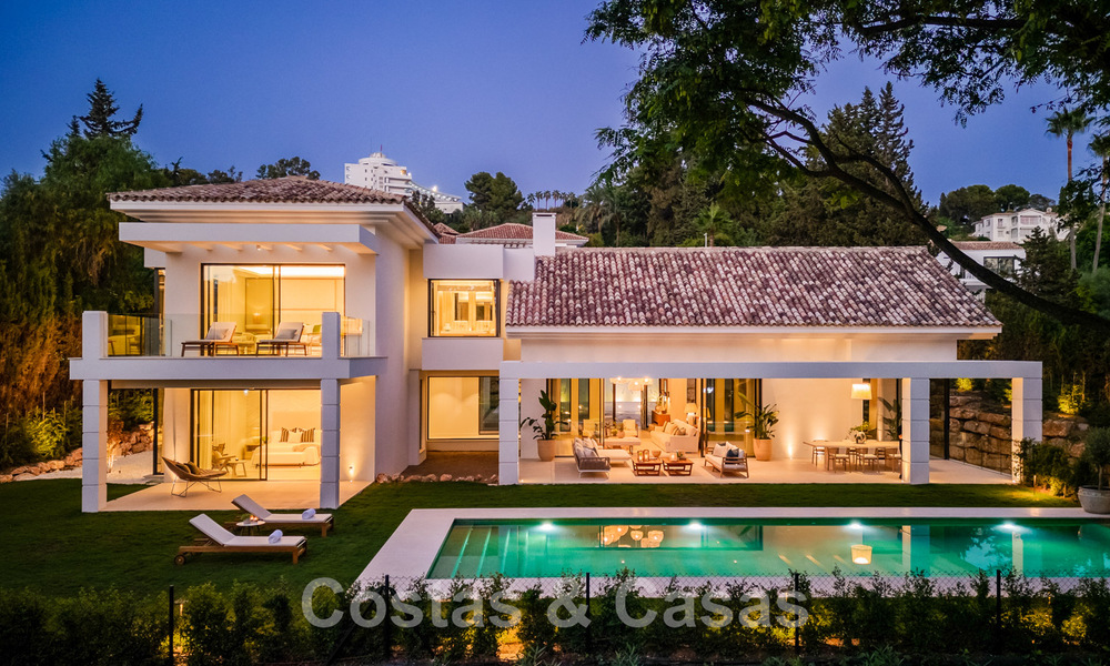 Villa de diseño español en venta, a pasos del campo de golf en Marbella - Benahavis 45520