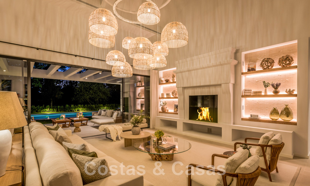 Villa de diseño español en venta, a pasos del campo de golf en Marbella - Benahavis 45523