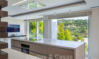 Villa contemporánea de lujo en venta con vistas al mar en el complejo más exclusivo de La Zagaleta en Benahavis - Marbella 45157 