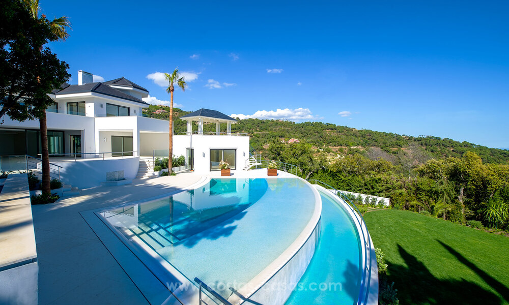 Villa contemporánea de lujo en venta con vistas al mar en el complejo más exclusivo de La Zagaleta en Benahavis - Marbella 45256