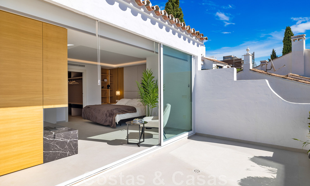 Amplio ático de lujo totalmente reformado en venta con vistas al mar en Benahavis - Marbella 45280