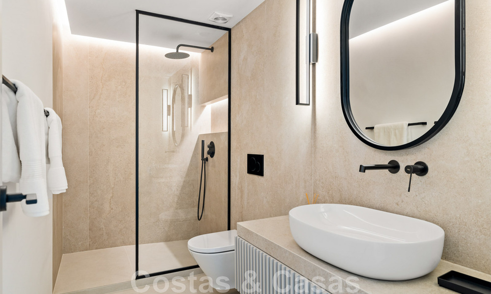 Amplio ático de lujo totalmente reformado en venta con vistas al mar en Benahavis - Marbella 45288