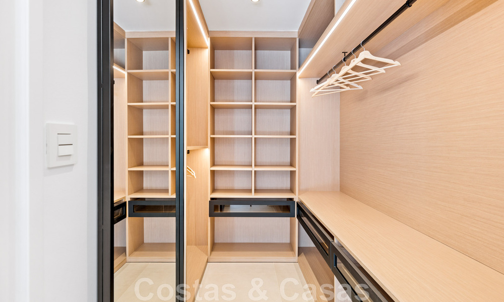 Amplio ático de lujo totalmente reformado en venta con vistas al mar en Benahavis - Marbella 45291