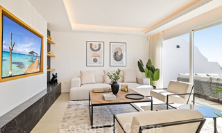 Amplio ático de lujo totalmente reformado en venta con vistas al mar en Benahavis - Marbella 45309 