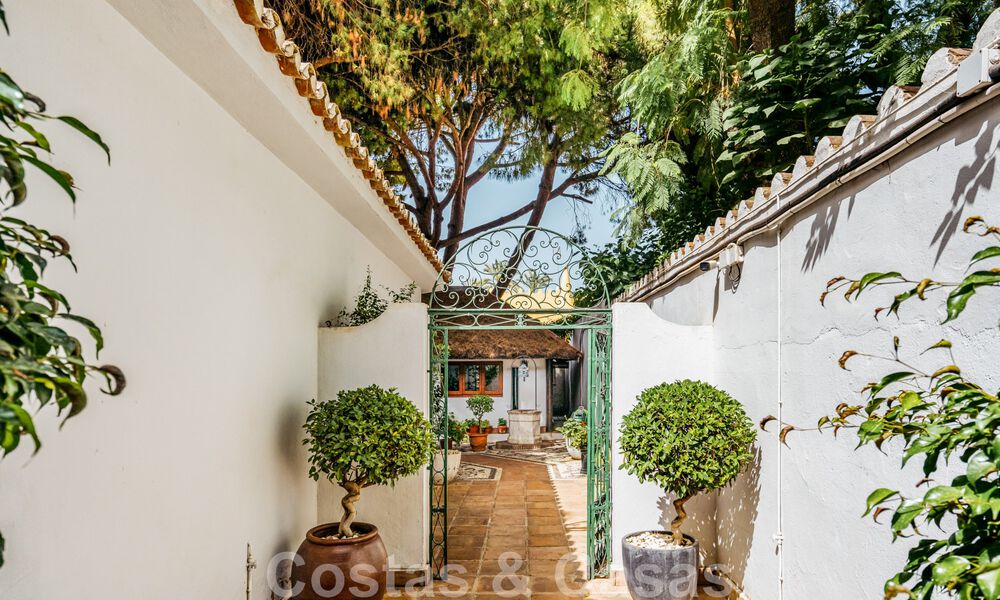 Villa de lujo mediterránea única en venta, en el corazón de la Milla de Oro de Marbella 46172