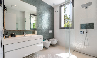 Nueva villa de diseño modernista en venta con vistas panorámicas, situada en la Nueva Milla de Oro de Marbella - Benahavís 53641 