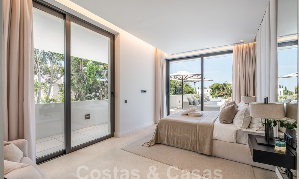 Nueva villa de diseño modernista en venta con vistas panorámicas, situada en la Nueva Milla de Oro de Marbella - Benahavís 53642