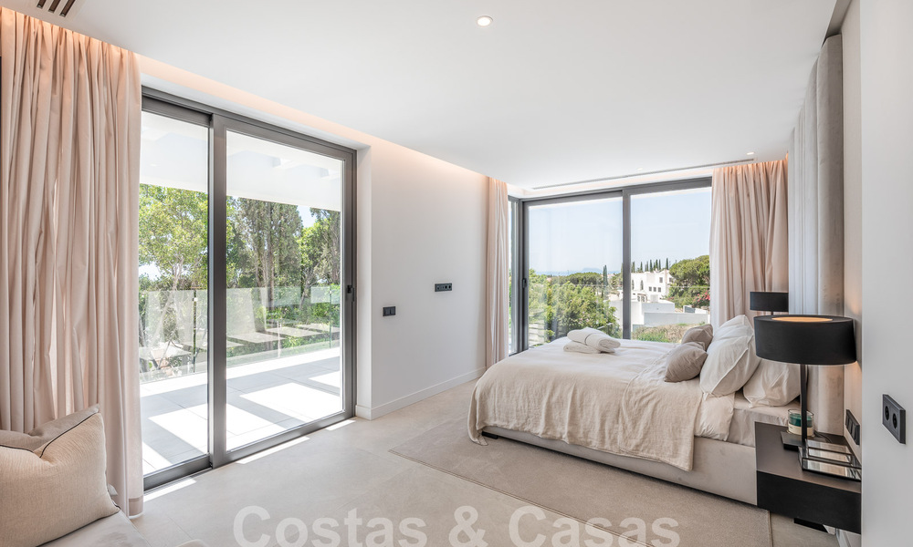 Nueva villa de diseño modernista en venta con vistas panorámicas, situada en la Nueva Milla de Oro de Marbella - Benahavís 53648