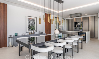 Nueva villa de diseño modernista en venta con vistas panorámicas, situada en la Nueva Milla de Oro de Marbella - Benahavís 53651 