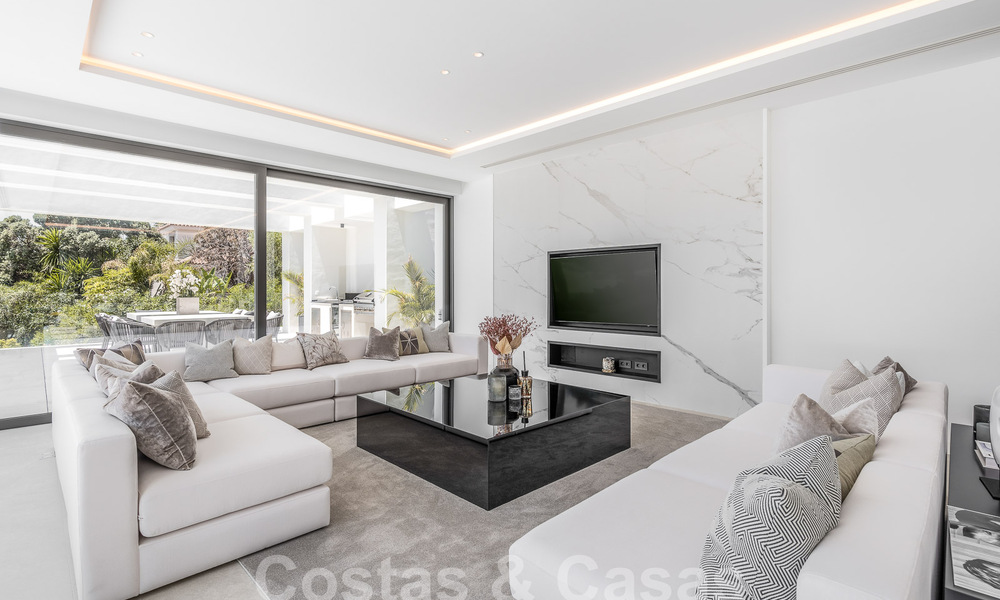 Nueva villa de diseño modernista en venta con vistas panorámicas, situada en la Nueva Milla de Oro de Marbella - Benahavís 53652