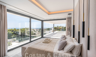 Nueva villa de diseño modernista en venta con vistas panorámicas, situada en la Nueva Milla de Oro de Marbella - Benahavís 53656 