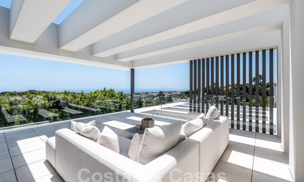 Nueva villa de diseño modernista en venta con vistas panorámicas, situada en la Nueva Milla de Oro de Marbella - Benahavís 53661