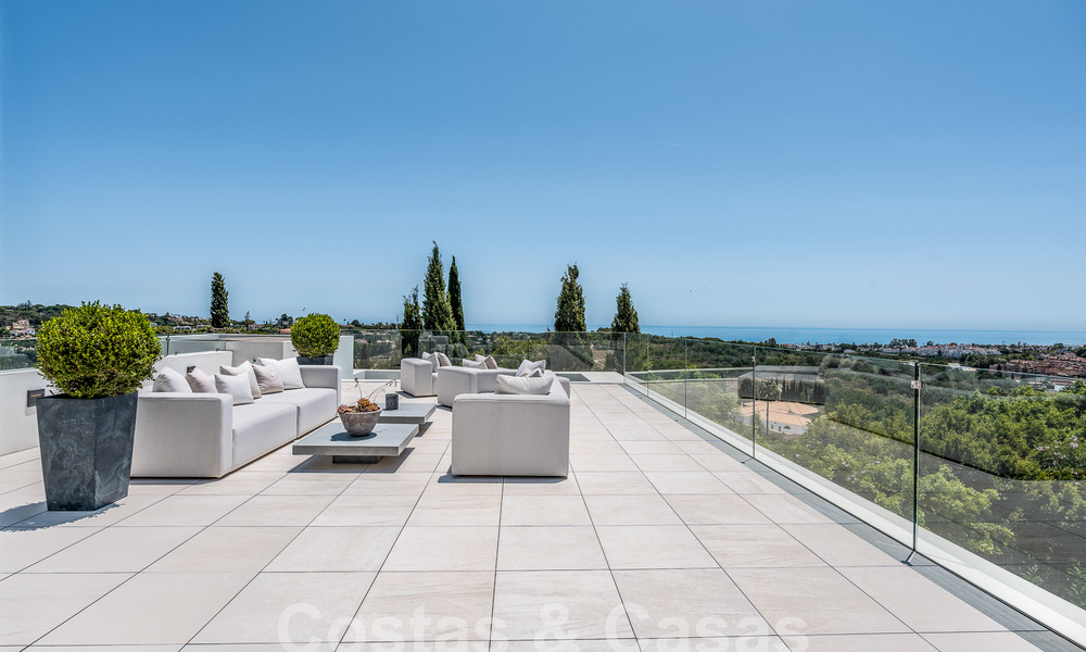 Nueva villa de diseño modernista en venta con vistas panorámicas, situada en la Nueva Milla de Oro de Marbella - Benahavís 53662