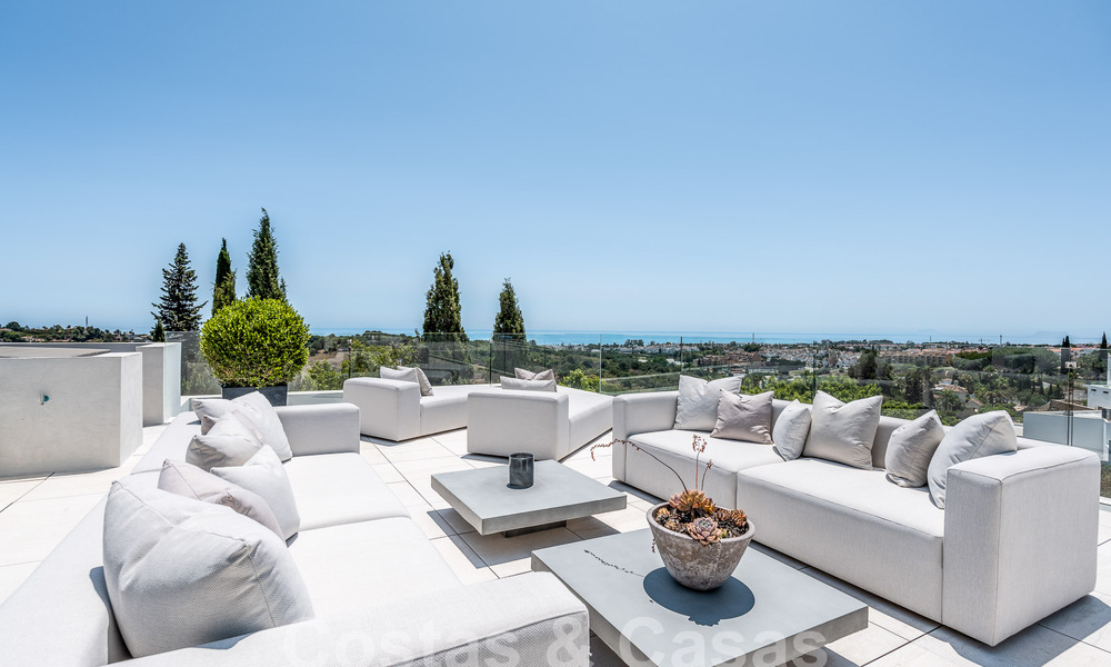 Nueva villa de diseño modernista en venta con vistas panorámicas, situada en la Nueva Milla de Oro de Marbella - Benahavís 53663