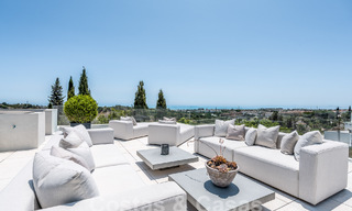 Nueva villa de diseño modernista en venta con vistas panorámicas, situada en la Nueva Milla de Oro de Marbella - Benahavís 53663 