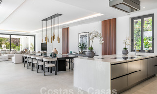 Nueva villa de diseño modernista en venta con vistas panorámicas, situada en la Nueva Milla de Oro de Marbella - Benahavís 53665 