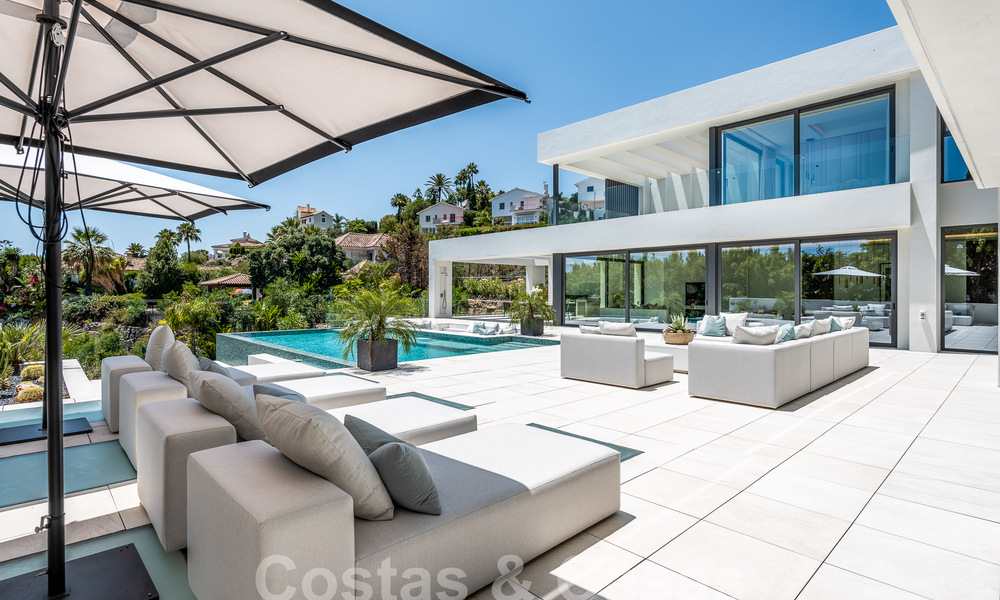 Nueva villa de diseño modernista en venta con vistas panorámicas, situada en la Nueva Milla de Oro de Marbella - Benahavís 53669