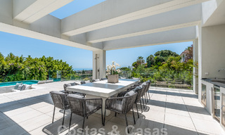 Nueva villa de diseño modernista en venta con vistas panorámicas, situada en la Nueva Milla de Oro de Marbella - Benahavís 53673 