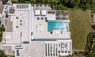 Nueva villa de diseño modernista en venta con vistas panorámicas, situada en la Nueva Milla de Oro de Marbella - Benahavís 53675 