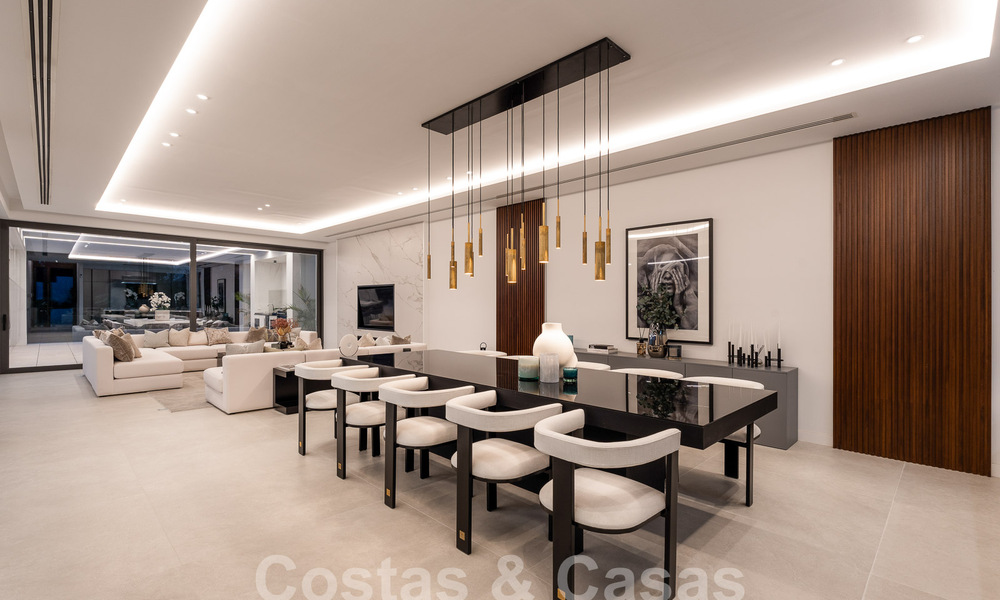 Nueva villa de diseño modernista en venta con vistas panorámicas, situada en la Nueva Milla de Oro de Marbella - Benahavís 53685