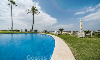 Amplio apartamento en venta, totalmente reformado en estilo moderno, situado en una zona deseable en la Milla de Oro de Marbella 46420 