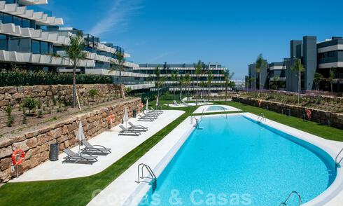 Moderno apartamento de 3 dormitorios en alquilar en un complejo de golf en la Nueva Milla de Oro, entre Marbella y Estepona 45537