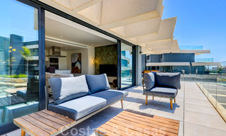 Moderno apartamento de 3 dormitorios en alquilar en un complejo de golf en la Nueva Milla de Oro, entre Marbella y Estepona 45542 