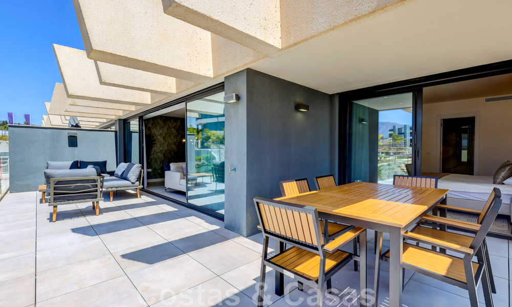 Moderno apartamento de 3 dormitorios en alquilar en un complejo de golf en la Nueva Milla de Oro, entre Marbella y Estepona 45544
